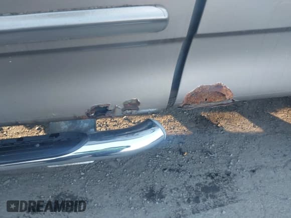 ✅ 2003 Ford F-150 XL • VIN: 1FTRX18L23NA13766 • Lot: 43544274. Listed on IAAI with 211,320 mi. Free auction sales archive from the USA and detailed vehicle history report at DreamBid. Image 6.