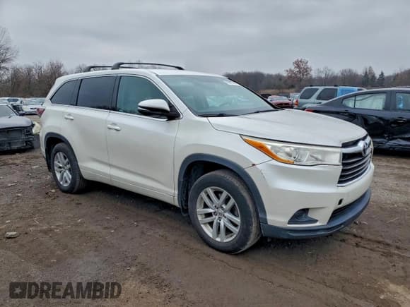 ✅ 2014 Toyota Highlander LE • VIN: 5TDBKRFH1ES030018 • Lot: 93962745. Wystawiony na Copart z przebiegiem 132 594 mil. Bezpłatny archiwum sprzedaży aukcyjnych z USA i szczegółowy raport historii pojazdu na DreamBid. Zdjęcie 4.