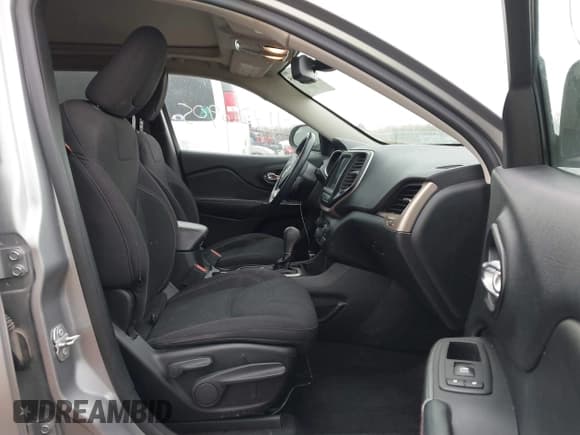 ✅ 2016 Jeep Cherokee 75th Anniversary • VIN: 1C4PJLCB9GW362233 • Лот: 41726905. Опубликован ранее на IAAI с пробегом 197 422 миль. Бесплатный доступ к архиву аукционных продаж из США и подробный отчёт об истории автомобиля на DreamBid. Изображение 5.