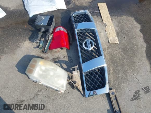 ✅ 2006 Nissan Titan SE • VIN: 1N6BA07A96N568227 • Lot: 41489899. Wystawiony na IAAI z przebiegiem 337 201 mil. Bezpłatny archiwum sprzedaży aukcyjnych z USA i szczegółowy raport historii pojazdu na DreamBid. Zdjęcie 12.