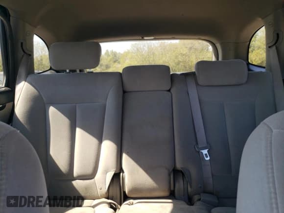 ✅ 2008 Hyundai Santa Fe GLS • VIN: 5NMSG13D88H225125 • Lot: 74509304. Listed on Copart with 226,719 mi. Free auction sales archive from the USA and detailed vehicle history report at DreamBid. Image 10.