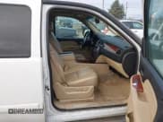 ✅ 2008 Chevrolet Tahoe LTZ • VIN: 1GNFK13048R166686 • Лот: 43463647. Опубликован ранее на IAAI с пробегом 168 449 миль. Бесплатный доступ к архиву аукционных продаж из США и подробный отчёт об истории автомобиля на DreamBid. Изображение 5.