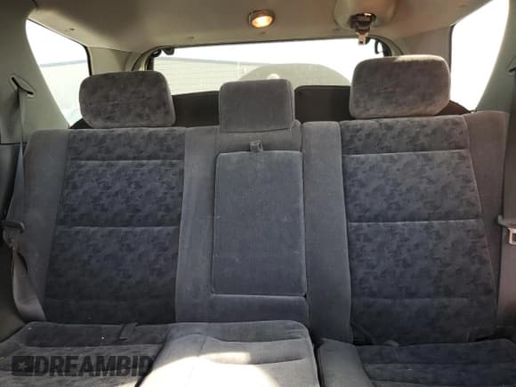 ✅ 2003 Kia Sorento LX • VIN: KNDJD733X35142046 • Лот: 52884115. Опубликован ранее на Copart с пробегом 236 184 миль. Бесплатный доступ к архиву аукционных продаж из США и подробный отчёт об истории автомобиля на DreamBid. Изображение 10.