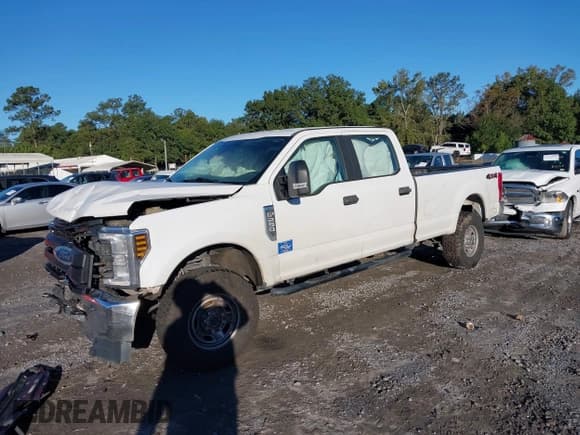 ✅ 2018 Ford F-250 XL • VIN: 1FT7W2B6XJEC36718 • Lot: 43434421. Listed on IAAI with 77,284 mi. Free auction sales archive from the USA and detailed vehicle history report at DreamBid. Image 2.
