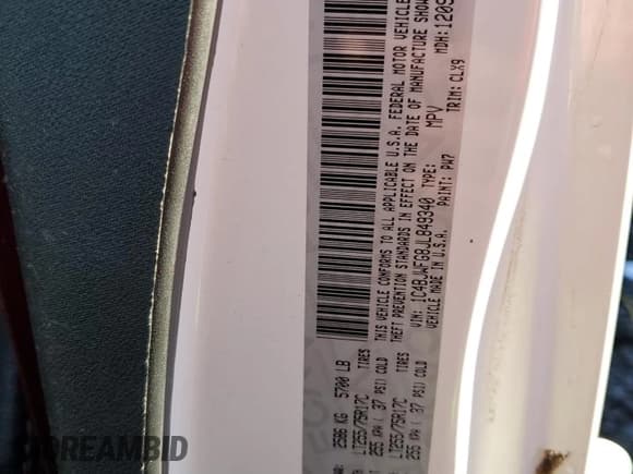 ✅ 2018 Jeep Wrangler Unlimited Rubicon Recon • VIN: 1C4BJWFG8JL849340 • Lot: 91304235. Listed on Copart with 104,700 mi. Free auction sales archive from the USA and detailed vehicle history report at DreamBid. Image 13.