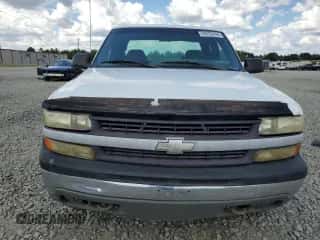 ✅ 2002 Chevrolet Silverado 1500 • VIN: 2GCEK19V221191657 • Lot: 69703294. Wystawiony na Copart z przebiegiem 316 708 mil mil. Skorzystaj z bezpłatnego archiwum sprzedaży aukcyjnych z USA i zobacz szczegółowy raport historii pojazdu na DreamBid. Zdjęcie 5.