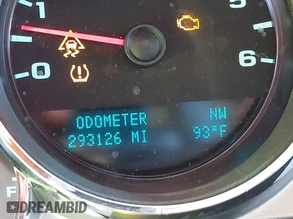 2010 Chevrolet Silverado 1500 LT z VIN 3GCRCSEA2AG166951, wystawiony jako IAAI lot #42783308 z przebiegiem 293 126 mil mil oraz . Historia ofert i sprzedaży dostępna na DreamBid. Obrazek 15.