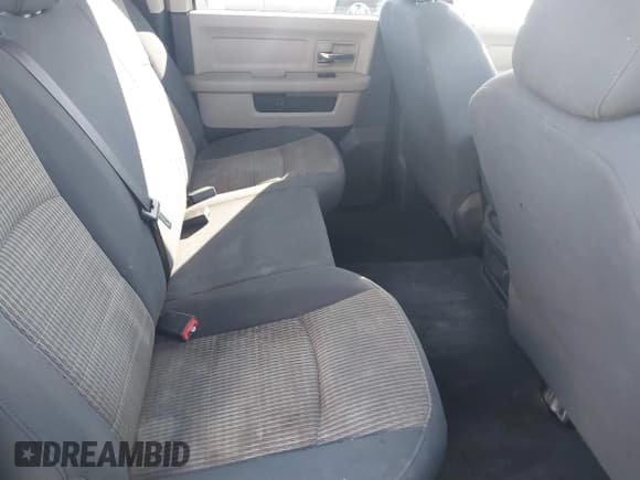 ✅ 2009 Dodge 1500 TRX • VIN: 1D3HB13P89S782116 • Lot: 41388667. Wystawiony na IAAI z przebiegiem 260 188 mil. Bezpłatny archiwum sprzedaży aukcyjnych z USA i szczegółowy raport historii pojazdu na DreamBid. Zdjęcie 8.