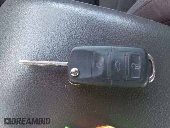 ✅ 2009 Volkswagen Jetta S • VIN: 3VWJM71K39M179529 • Lot: 43402850. Listed on IAAI with 160,000 mi. Free auction sales archive from the USA and detailed vehicle history report at DreamBid. Image 11.