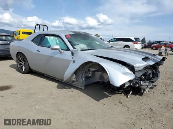 ✅ 2022 Dodge Challenger SRT Hellcat Redeye Widebody • VIN: 2C3CDZL98NH136934 • Lot: 51517693. Wystawiony na Copart z przebiegiem 4 178 mil. Bezpłatny archiwum sprzedaży aukcyjnych z USA i szczegółowy raport historii pojazdu na DreamBid. Zdjęcie 4.