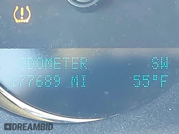 ✅ 2010 Chevrolet Suburban LT • VIN: 1GNUKJE38AR202397 • Lot: 43406750. Listed on IAAI with 177,689 mi. Free auction sales archive from the USA and detailed vehicle history report at DreamBid. Image 15.