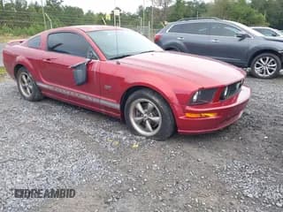 ✅ 2006 Ford Mustang GT Deluxe • VIN: 1ZVFT82H065155479 • Lot: 43392077. Listed on IAAI with 152,865 mi. Free auction sales archive from the USA and detailed vehicle history report at DreamBid. Image 1.