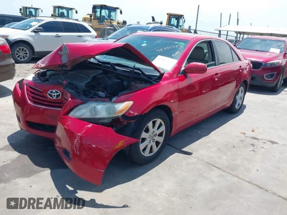 ✅ 2007 Toyota Camry LE • VIN: 4T1BK46K37U012774 • Лот: 42351525. Опубликован ранее на IAAI с пробегом 183 668 миль. Бесплатный доступ к архиву аукционных продаж из США и подробный отчёт об истории автомобиля на DreamBid. Изображение 2.