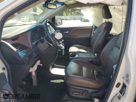✅ 2017 Toyota Sienna XLE • VIN: 5TDYZ3DC0HS868880 • Lot: 87037605. Listed on Copart with 176,817 mi. Free auction sales archive from the USA and detailed vehicle history report at DreamBid. Image 7.
