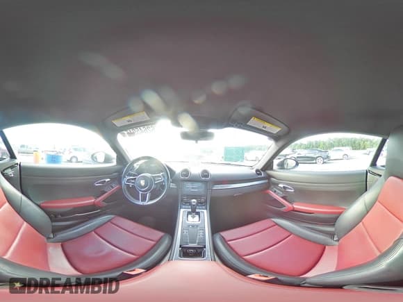 ✅ 2018 Porsche 718 Cayman • VIN: WP0AA2A86JK262242 • Lot: 62645915. Wystawiony na Copart z przebiegiem 50 371 mil. Bezpłatny archiwum sprzedaży aukcyjnych z USA i szczegółowy raport historii pojazdu na DreamBid. Zdjęcie 14.