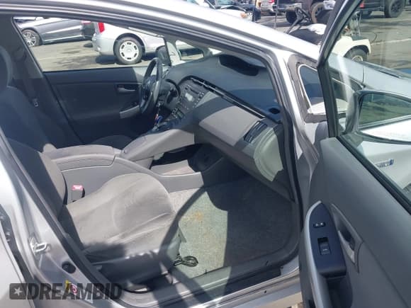 ✅ 2011 Toyota Prius III • VIN: JTDKN3DU0B5301253 • Lot: 43466144. Listed on IAAI with 123,046 mi. Free auction sales archive from the USA and detailed vehicle history report at DreamBid. Image 5.