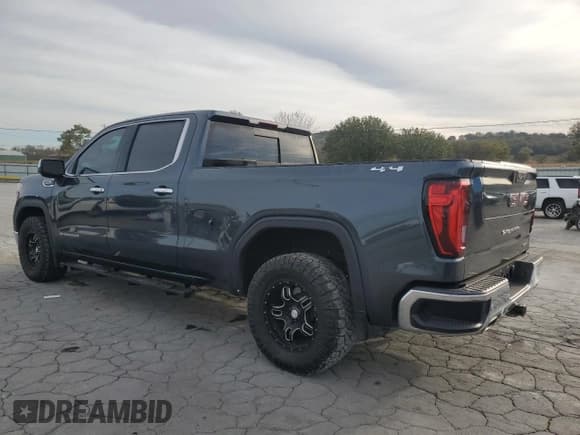 ✅ 2020 GMC Sierra 1500 SLT • VIN: 1GTU9DEL5LZ199466 • Лот: 86846265. Опубликован ранее на Copart с пробегом 75 324 миль. Бесплатный доступ к архиву аукционных продаж из США и подробный отчёт об истории автомобиля на DreamBid. Изображение 2.