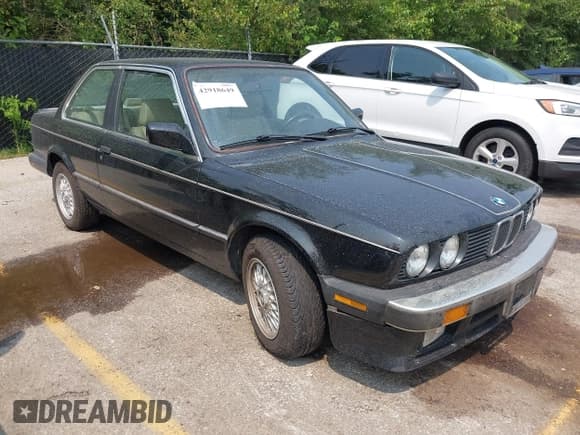 ✅ 1987 BMW 3 Series 325is • VIN: WBAAA2306H3110616 • Лот: 42918649. Опубликован ранее на IAAI с пробегом 134 672 миль. Бесплатный доступ к архиву аукционных продаж из США и подробный отчёт об истории автомобиля на DreamBid. Изображение 1.