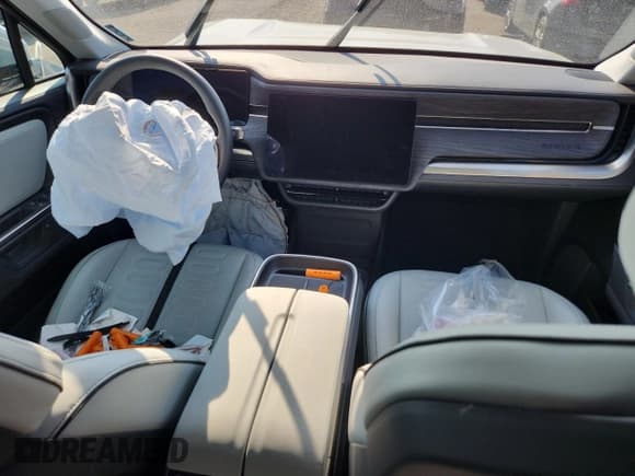 ✅ 2025 Rivian R1S Adventure • VIN: 7PDSGBBA9SN053672 • Lot: 81191485. Listed on Copart with Not provided. Free auction sales archive from the USA and detailed vehicle history report at DreamBid. Image 8.