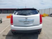 ✅ 2010 Cadillac SRX Performance Collection • VIN: 3GYFNEEY4AS548899 • Lot: 42216296. Wystawiony na IAAI z przebiegiem 228 903 mil. Bezpłatny archiwum sprzedaży aukcyjnych z USA i szczegółowy raport historii pojazdu na DreamBid. Zdjęcie 17.