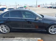 ✅ 2014 Mercedes-Benz C 250 Sport • VIN: WDDGF4HB5EA933412 • Lot: 41937278. Wystawiony na IAAI z przebiegiem 110 016 mil. Bezpłatny archiwum sprzedaży aukcyjnych z USA i szczegółowy raport historii pojazdu na DreamBid. Zdjęcie 13.