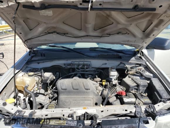 ✅ 2008 Mazda Tribute Grand Touring • VIN: 4F2CZ06128KM13900 • Lot: 51960155. Listed on Copart with 178,328 mi. Free auction sales archive from the USA and detailed vehicle history report at DreamBid. Image 12.