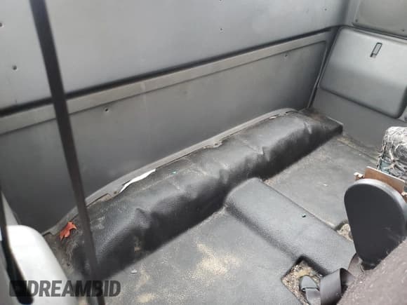 ✅ 2005 Ford Ranger XL • VIN: 1FTYR15E85PB08299 • Lot: 92458515. Wystawiony na Copart z przebiegiem 194 151 mil. Bezpłatny archiwum sprzedaży aukcyjnych z USA i szczegółowy raport historii pojazdu na DreamBid. Zdjęcie 10.