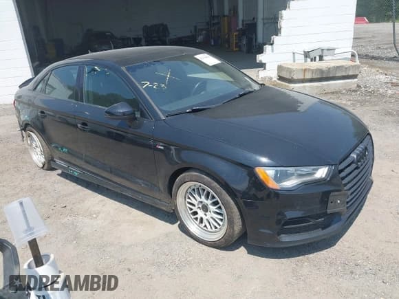 ✅ 2016 Audi A3 Premium • VIN: WAUB8GFF7G1095292 • Lot: 42794454. Listed on IAAI with 97,755 mi. Free auction sales archive from the USA and detailed vehicle history report at DreamBid. Image 1.