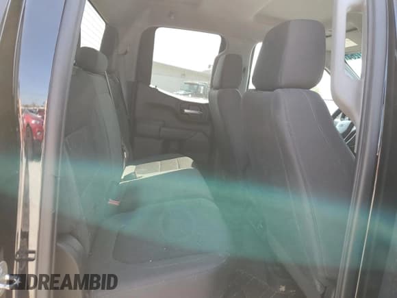 ✅ 2019 Chevrolet Silverado 1500 Custom Trail Boss • VIN: 1GCRYCEF0KZ203242 • Lot: 68527264. Wystawiony na Copart z przebiegiem 103 789 mil. Bezpłatny archiwum sprzedaży aukcyjnych z USA i szczegółowy raport historii pojazdu na DreamBid. Zdjęcie 10.