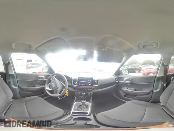 ✅ 2021 Hyundai Venue SE • VIN: KMHRB8A35MU118855 • Lot: 82691654. Listed on Copart with 8,130 mi. Free auction sales archive from the USA and detailed vehicle history report at DreamBid. Image 14.