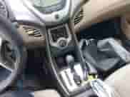 ✅ 2012 Hyundai Elantra Limited • VIN: 5NPDH4AEXCH139894 • Lot: 43551780. Wystawiony na IAAI z przebiegiem 189 824 mil. Bezpłatny archiwum sprzedaży aukcyjnych z USA i szczegółowy raport historii pojazdu na DreamBid. Zdjęcie 11.