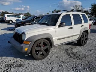 ✅ 2007 Jeep Liberty Sport • VIN: 1J4GK48K67W718529 • Lot: 92745475. Wystawiony na Copart z przebiegiem 84 609 mil. Bezpłatny archiwum sprzedaży aukcyjnych z USA i szczegółowy raport historii pojazdu na DreamBid. Zdjęcie 1.