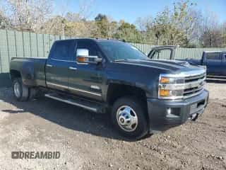 2019 Chevrolet Silverado 3500HD High Country с VIN 1GC4KYEY3KF257534, выставлен на аукционе Copart как лот 78550964 с пробегом 254 955 миль миль и На запчасти • Non repairable. История ставок и продаж доступна на DreamBid. Изображение 4.