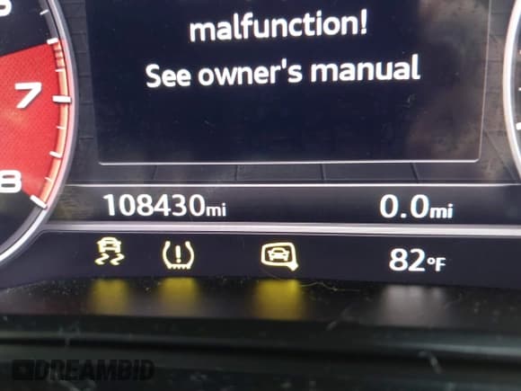 ✅ 2020 Audi SQ5 Premium Plus • VIN: WA1B4AFY7L2085499 • Lot: 42171769. Wystawiony na IAAI z przebiegiem 108 430 mil. Bezpłatny archiwum sprzedaży aukcyjnych z USA i szczegółowy raport historii pojazdu na DreamBid. Zdjęcie 15.