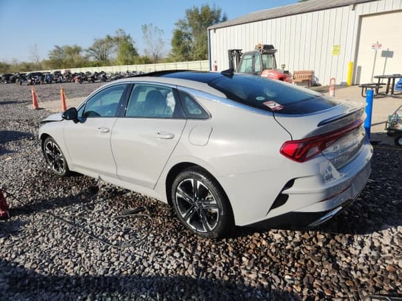 ✅ 2022 Kia K5 GT-Line • VIN: 5XXG64J2XNG150028 • Lot: 84397375. Listed on Copart with 24,113 mi. Free auction sales archive from the USA and detailed vehicle history report at DreamBid. Image 2.