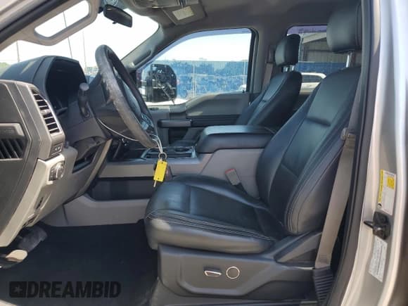 ✅ 2018 Ford F-250 XL • VIN: 1FT7W2BTXJEB26337 • Lot: 56853925. Wystawiony na Copart z przebiegiem 195 680 mil. Bezpłatny archiwum sprzedaży aukcyjnych z USA i szczegółowy raport historii pojazdu na DreamBid. Zdjęcie 7.