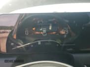 ✅ 2025 Kia K4 LXS • VIN: 3KPFT4DE5SE013061 • Lot: 87062605. Wystawiony na Copart z przebiegiem 22 332 mil. Bezpłatny archiwum sprzedaży aukcyjnych z USA i szczegółowy raport historii pojazdu na DreamBid. Zdjęcie 9.