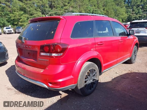 ✅ 2017 Dodge Journey Crossroad Plus • VIN: 3C4PDCGB8HT705493 • Лот: 42497664. Опубликован ранее на IAAI с пробегом 170 556 миль. Бесплатный доступ к архиву аукционных продаж из США и подробный отчёт об истории автомобиля на DreamBid. Изображение 4.