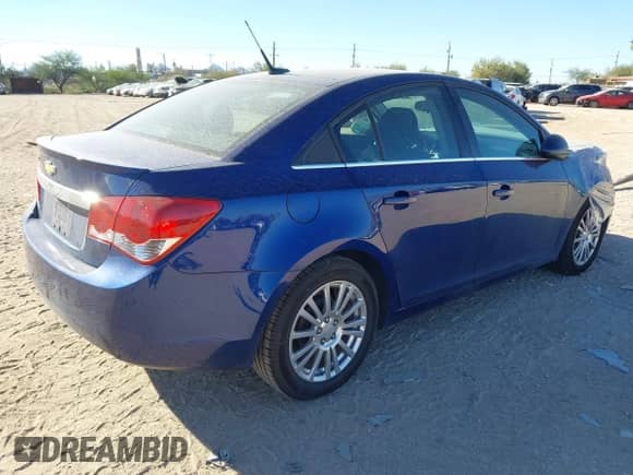 2012 Chevrolet Cruze ECO z VIN 1G1PK5SC4C7258281, wystawiony jako IAAI lot #43485305 z przebiegiem 130 979 mil mil oraz . Historia ofert i sprzedaży dostępna na DreamBid. Obrazek 4.