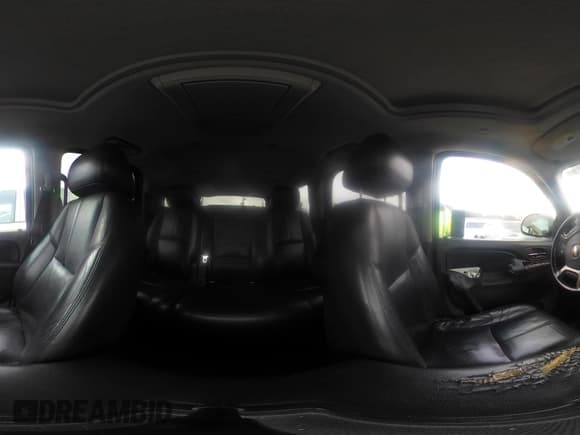 ✅ 2014 Chevrolet Tahoe LT • VIN: 1GNSCBE03ER236835 • Лот: 43563149. Опубликован ранее на IAAI с пробегом 210 260 миль. Бесплатный доступ к архиву аукционных продаж из США и подробный отчёт об истории автомобиля на DreamBid. Изображение 18.