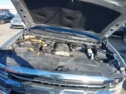 ✅ 2018 Chevrolet Silverado 1500 LT • VIN: 3GCUCRER1JG394416 • Lot: 43619558. Wystawiony na IAAI z przebiegiem 128 540 mil. Bezpłatny archiwum sprzedaży aukcyjnych z USA i szczegółowy raport historii pojazdu na DreamBid. Zdjęcie 10.