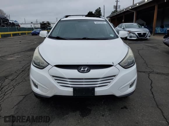 ✅ 2014 Hyundai Tucson SE • VIN: KM8JUCAG1EU901590 • Lot: 54757995. Wystawiony na Copart z przebiegiem 109 680 mil. Bezpłatny archiwum sprzedaży aukcyjnych z USA i szczegółowy raport historii pojazdu na DreamBid. Zdjęcie 5.