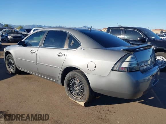 ✅ 2007 Chevrolet Impala LS • VIN: 2G1WB58K979124039 • Lot: 43483799. Listed on IAAI with 210,578 mi. Free auction sales archive from the USA and detailed vehicle history report at DreamBid. Image 3.