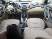 ✅ 2014 Hyundai Elantra SE • VIN: KMHDH4AE7EU108011 • Лот: 82476395. Опубликован ранее на Copart с пробегом 138 092 миль. Бесплатный доступ к архиву аукционных продаж из США и подробный отчёт об истории автомобиля на DreamBid. Изображение 8.