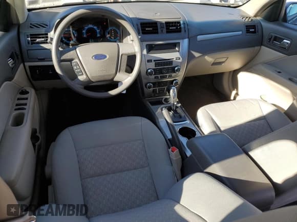 ✅ 2012 Ford Fusion S • VIN: 3FAHP0GA1CR391750 • Лот: 86143945. Опубликован ранее на Copart с пробегом 51 977 миль. Бесплатный доступ к архиву аукционных продаж из США и подробный отчёт об истории автомобиля на DreamBid. Изображение 8.