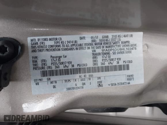 ✅ 2017 Ford C-Max Titanium • VIN: 1FADP5DU8HL103478 • Lot: 43726730. Wystawiony na IAAI z przebiegiem 87 735 mil. Bezpłatny archiwum sprzedaży aukcyjnych z USA i szczegółowy raport historii pojazdu na DreamBid. Zdjęcie 9.