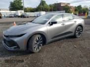 ✅ 2024 Toyota Crown Platinum • VIN: JTDAFAAF5R3007808 • Лот: 81782045. Опубликован ранее на Copart с пробегом 15 898 миль. Бесплатный доступ к архиву аукционных продаж из США и подробный отчёт об истории автомобиля на DreamBid. Изображение 1.