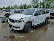 ✅ 2024 Jeep Wagoneer • VIN: 1C4SJVAP0RS110630 • Lot: 55564525. Wystawiony na Copart z przebiegiem 15 619 mil. Bezpłatny archiwum sprzedaży aukcyjnych z USA i szczegółowy raport historii pojazdu na DreamBid. Zdjęcie 14.