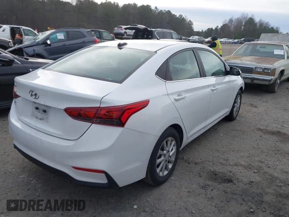 ✅ 2022 Hyundai Accent SE • VIN: 3KPC24A68NE178612 • Лот: 41230649. Опубликован ранее на IAAI с пробегом 56 450 миль. Бесплатный доступ к архиву аукционных продаж из США и подробный отчёт об истории автомобиля на DreamBid. Изображение 4.