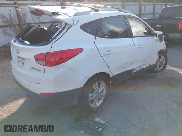 ✅ 2013 Hyundai Tucson GLS • VIN: KM8JU3AC4DU672737 • Лот: 43443555. Размещён на IAAI с пробегом Не указан миль. Получите бесплатный доступ к архиву аукционных продаж из США и посмотрите подробный отчёт об истории автомобиля на DreamBid. Изображение 4.